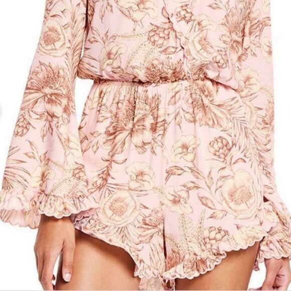 Agua Bendita X Target Romantic Floral Print Flare Sleeve Romper NWT Size Large - Picture 3 of 9